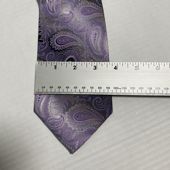 Mario Ferrari Signature Collection‎ Men Silk Neck Tie Purple Paisley Business - Picture 5 of 7